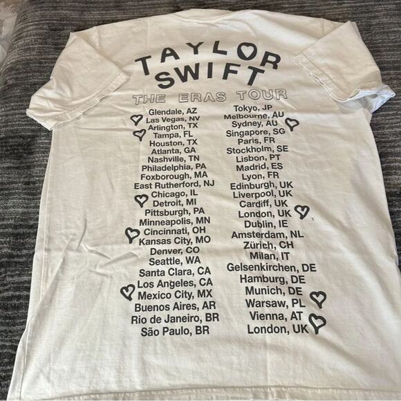 TAYLOR SWIFT The Eras Tour T-Shirt Official Merch, Speak Now Enchanted SOO - Picture 4 of 9